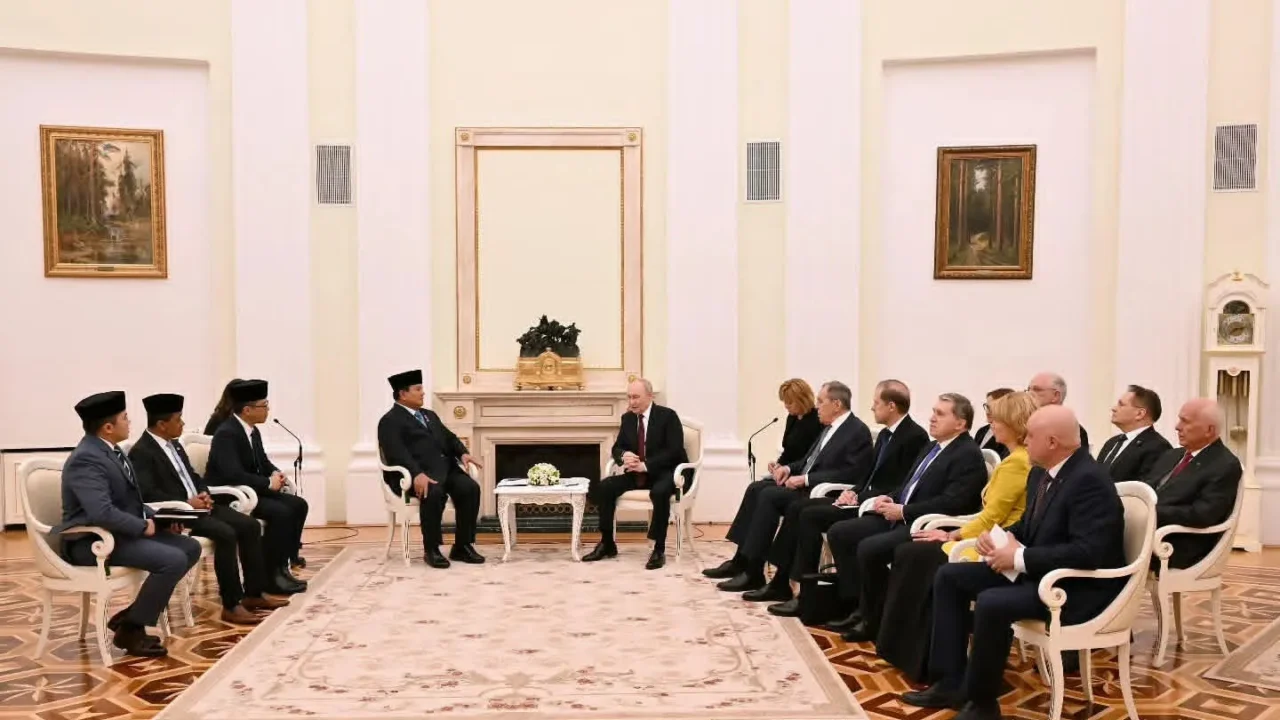 Diplomasi Global Menguat: Prabowo Subianto dan Vladimir Putin Bahas Energi hingga Industri Strategis di Istana Kremlin